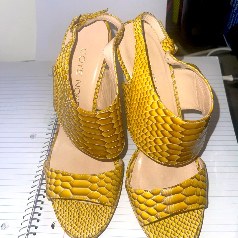Coye Nokes Snakeskin Heels size 37/6.5 US